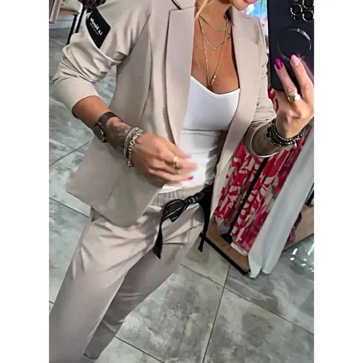 Marielle – Comfortable Stylish Set