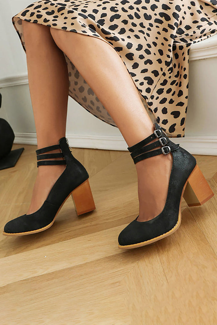 Casilda | Smooth sandals with ankle strap and chunky heel