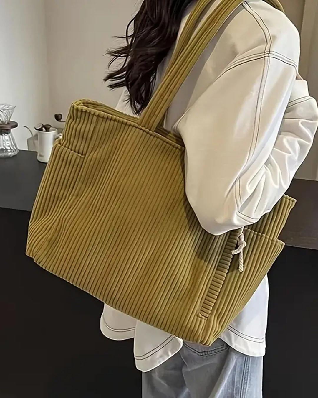 Alyson – Chic Drawstring Tote Bag