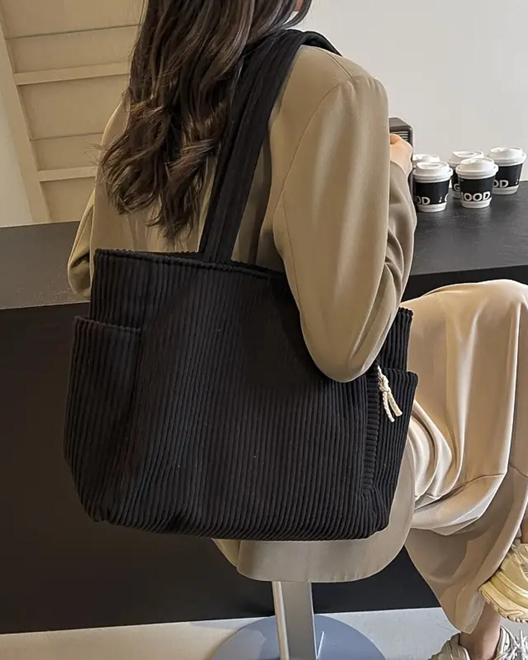 Alyson – Chic Drawstring Tote Bag