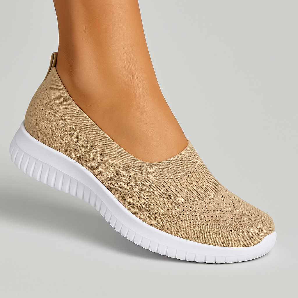 CloudWalk - Lightweight Heeled Slip-Ons