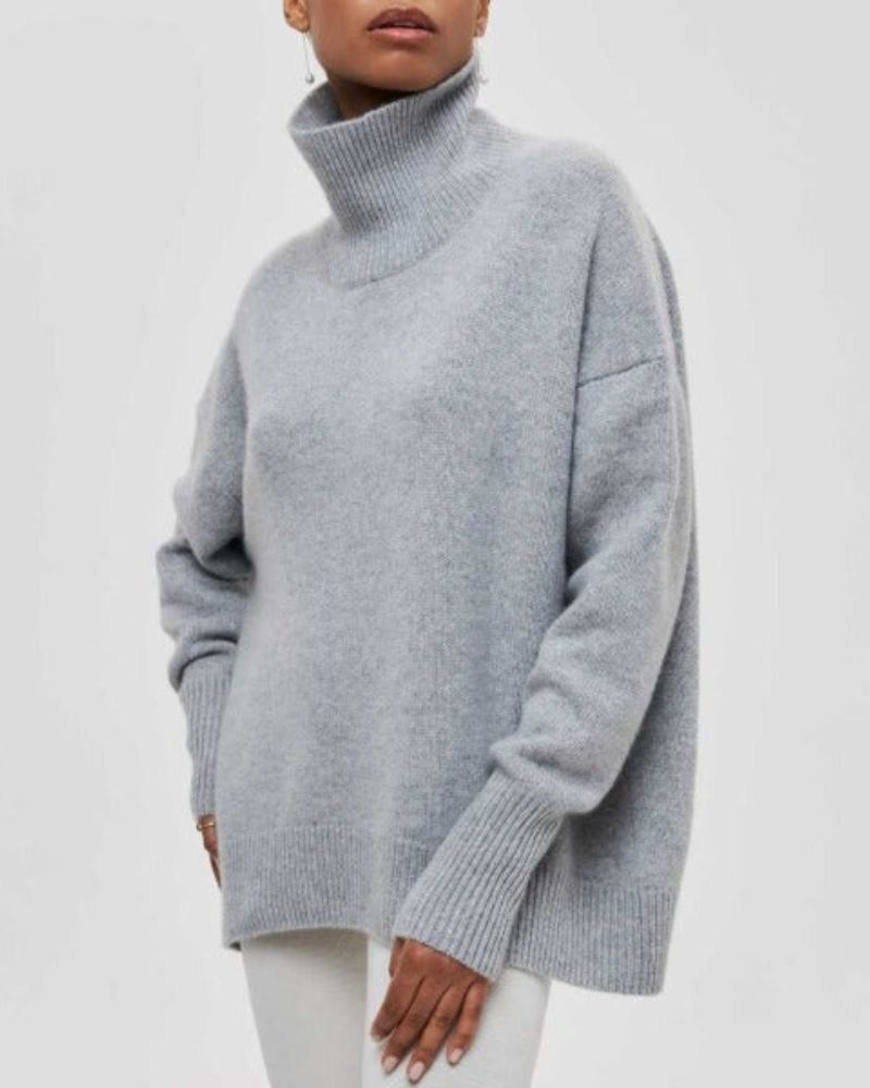 Vanesa – Elegant Turtleneck Sweater
