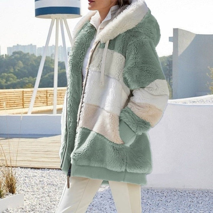 Liora - Luxuriously Soft Hooded Vest
