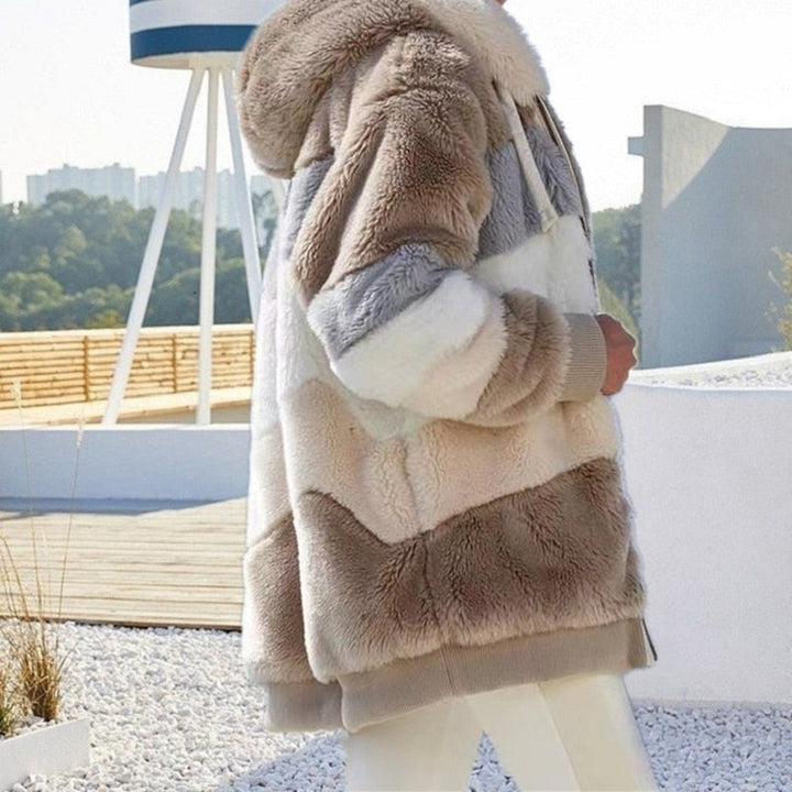 Liora - Luxuriously Soft Hooded Vest