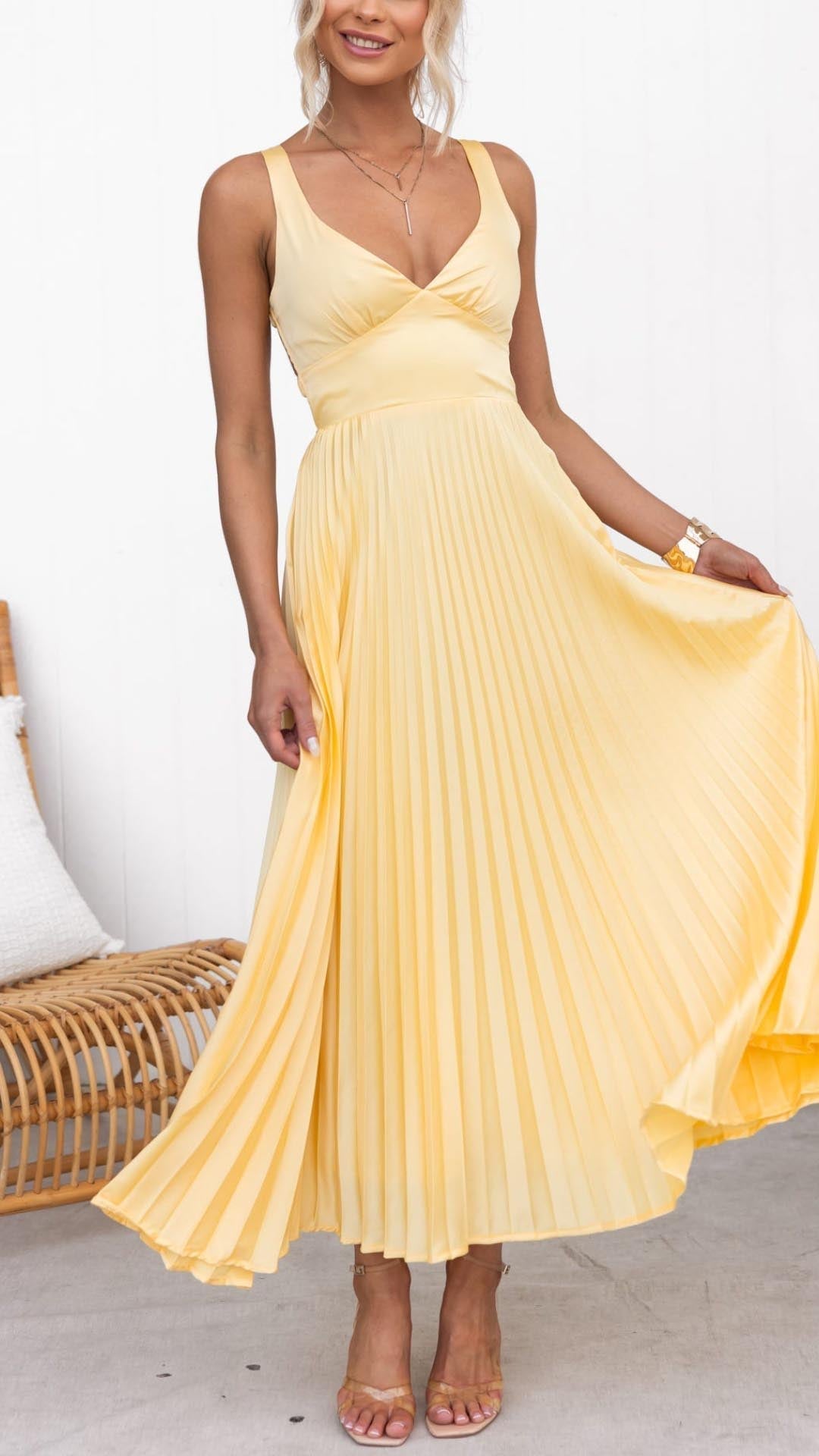 Lydia - Midi Dress with Pleats and V-Neckline