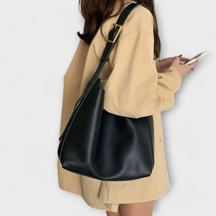 Nina – Elegant Leather Shoulder Bag