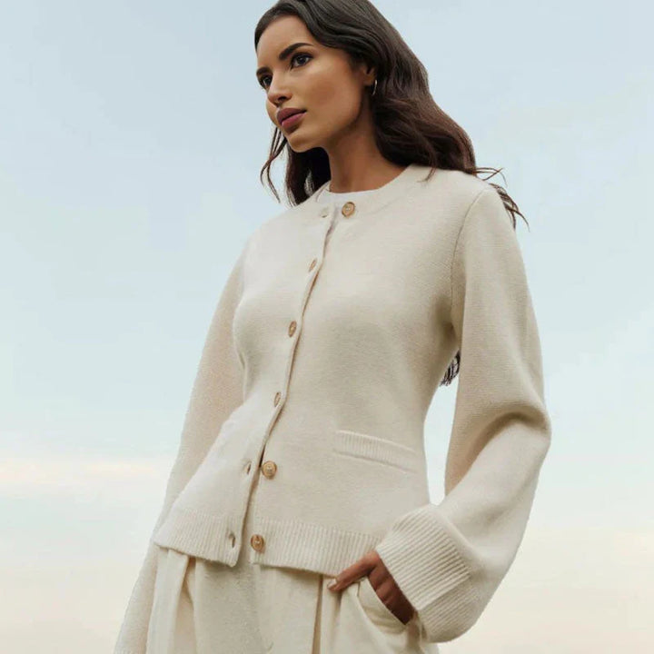 Callie - Classic Buttoned Cardigan