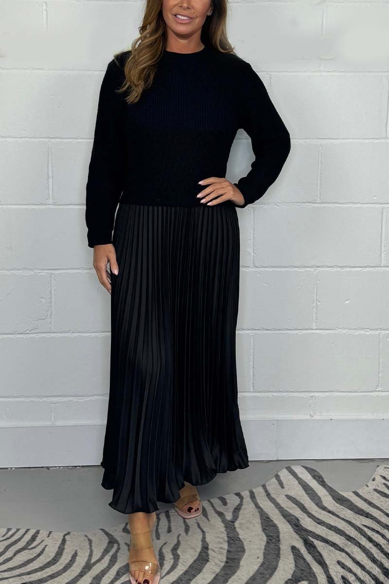 Clara - Chic Pullover and Pleated Skirt Set