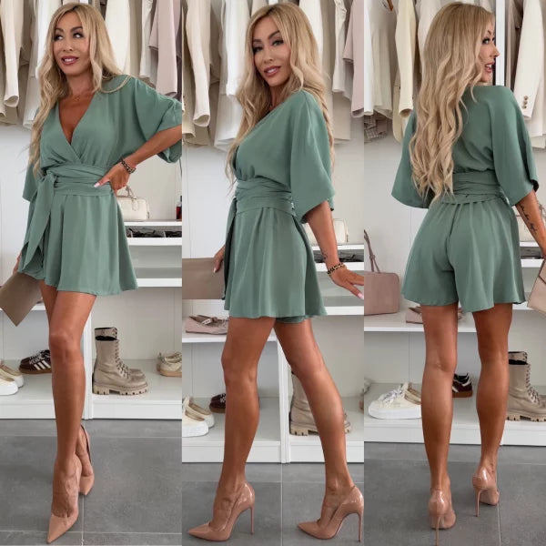 Evie - Short Dress with V-Neckline