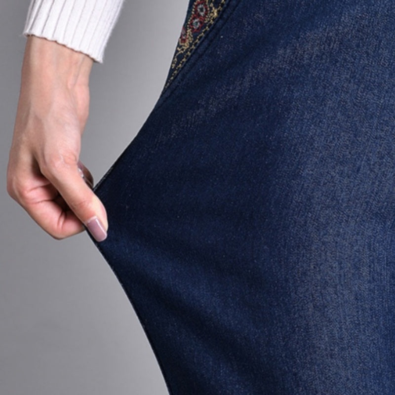 Karina – Timeless Elegant Jeans