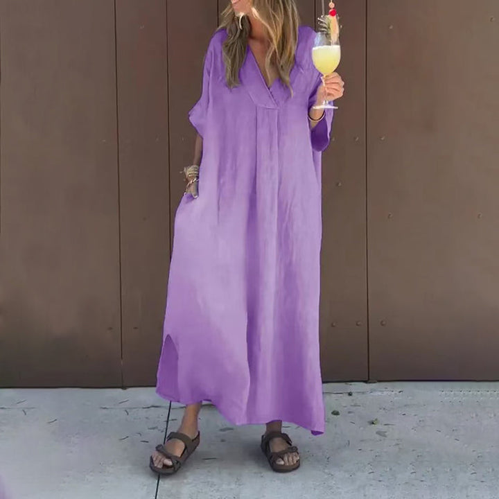 Lucia - Relaxed Fit Dress with V-Neckline